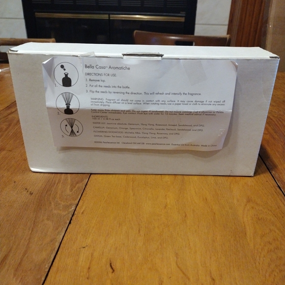 Bella Casa Aromatic Room Fragrance Set of 4 Dahlia Water Lily Dogwood Camellia - Picture 9 of 9